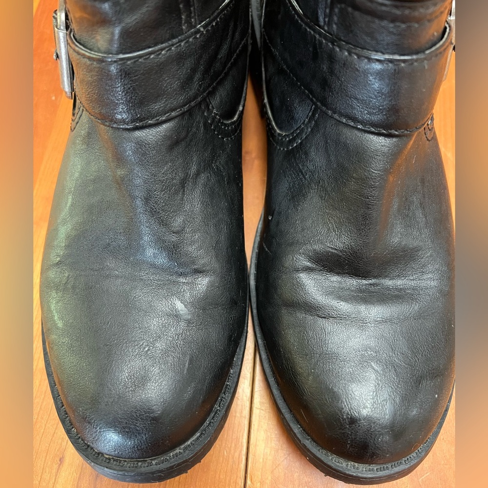 H&M Sleek Black Moto Boots - Picture 5 of 6